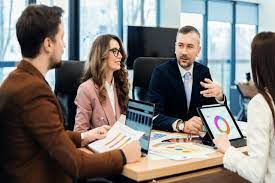 Access Expert Support with HR Advice Line for Employers